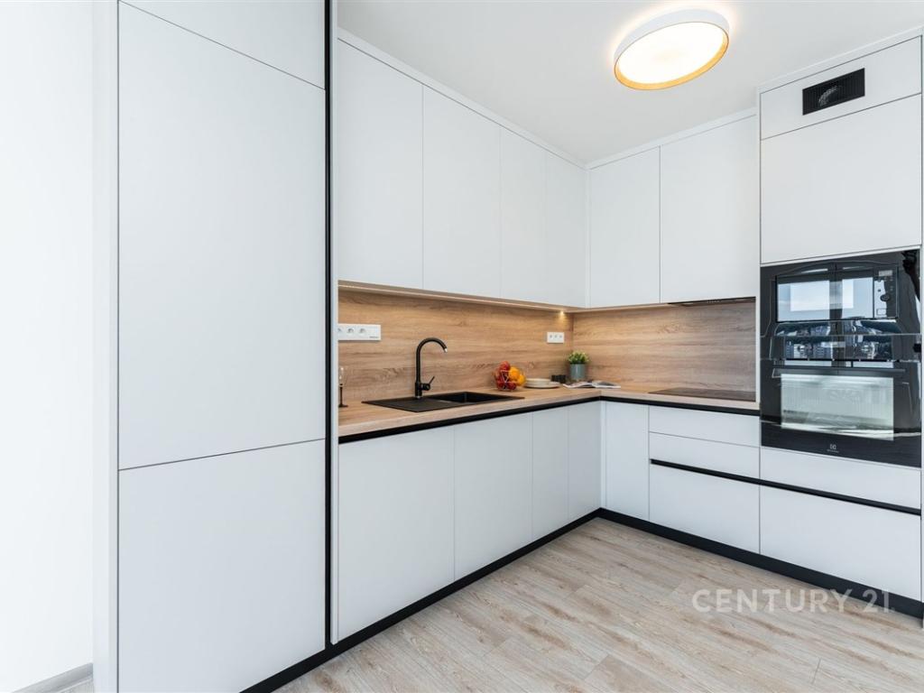 Pronájem bytu 3+kk 66 m2