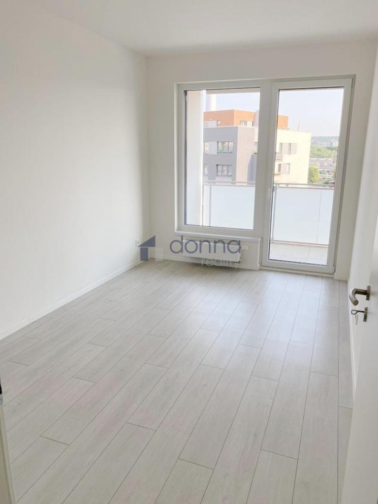 Pronájem bytu 2+kk 56 m2, Praha – náhled fotky 4