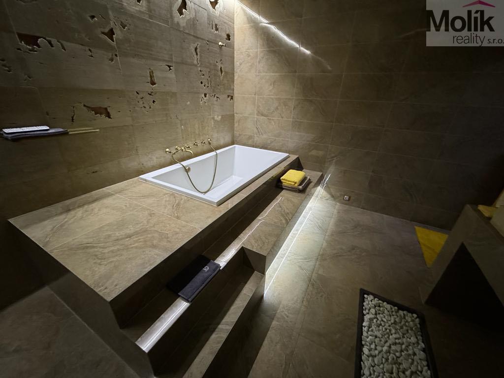 Pronájem domu 160 m2