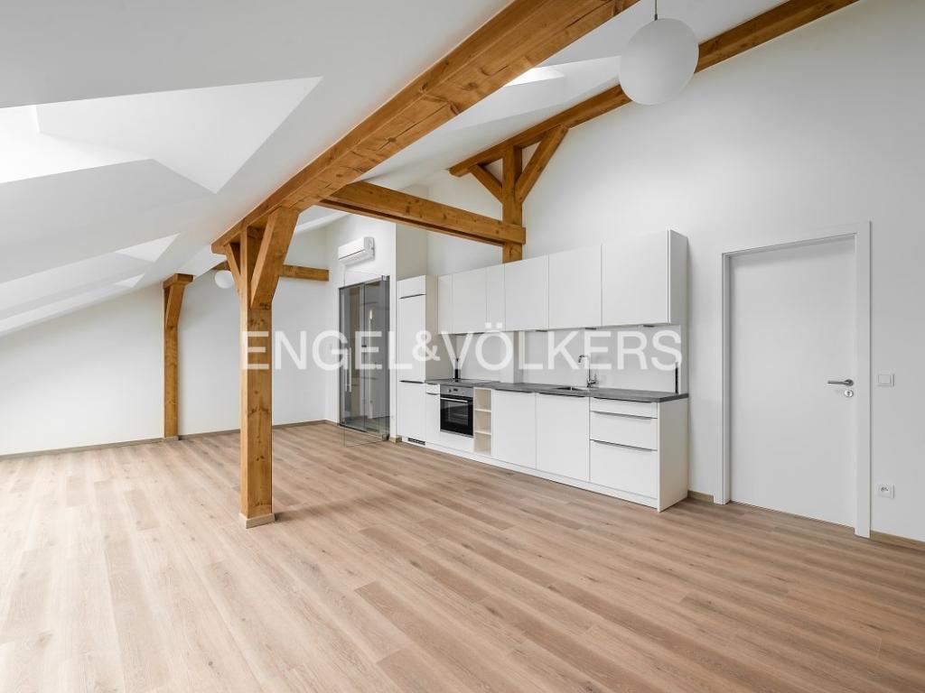 Pronájem bytu 2+kk 79 m2