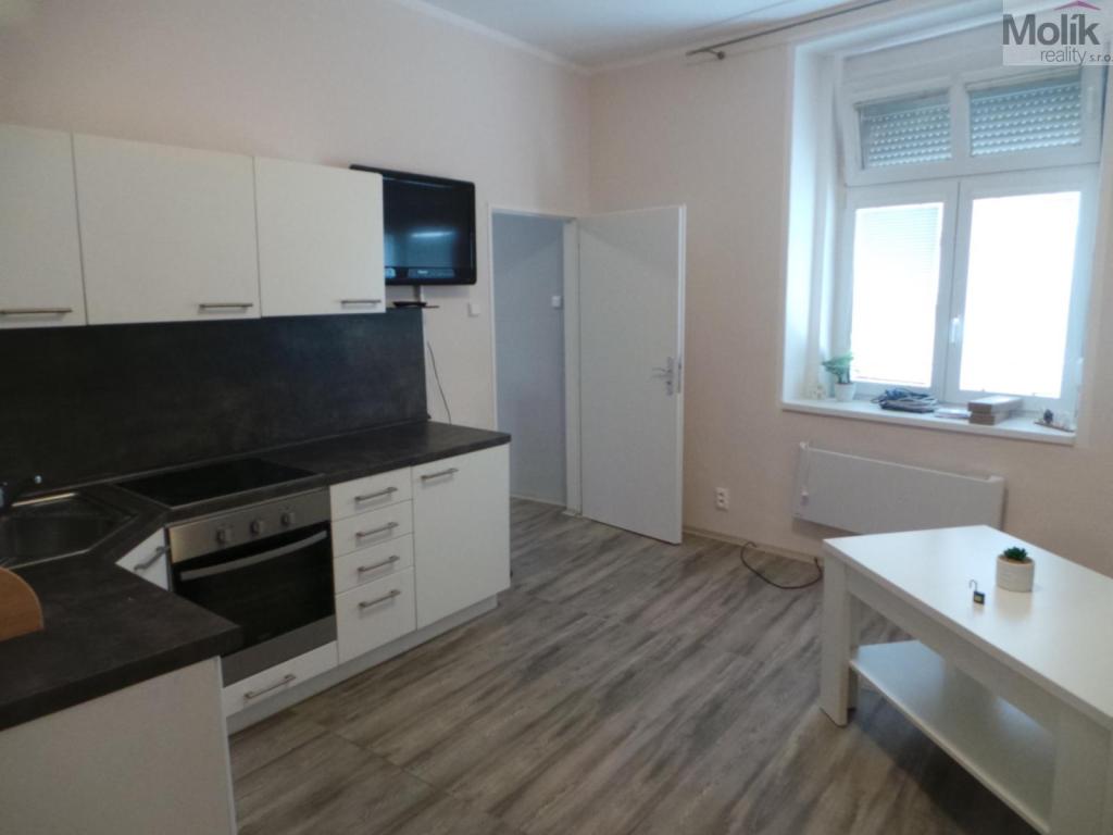 Pronájem bytu 2+1 56 m2