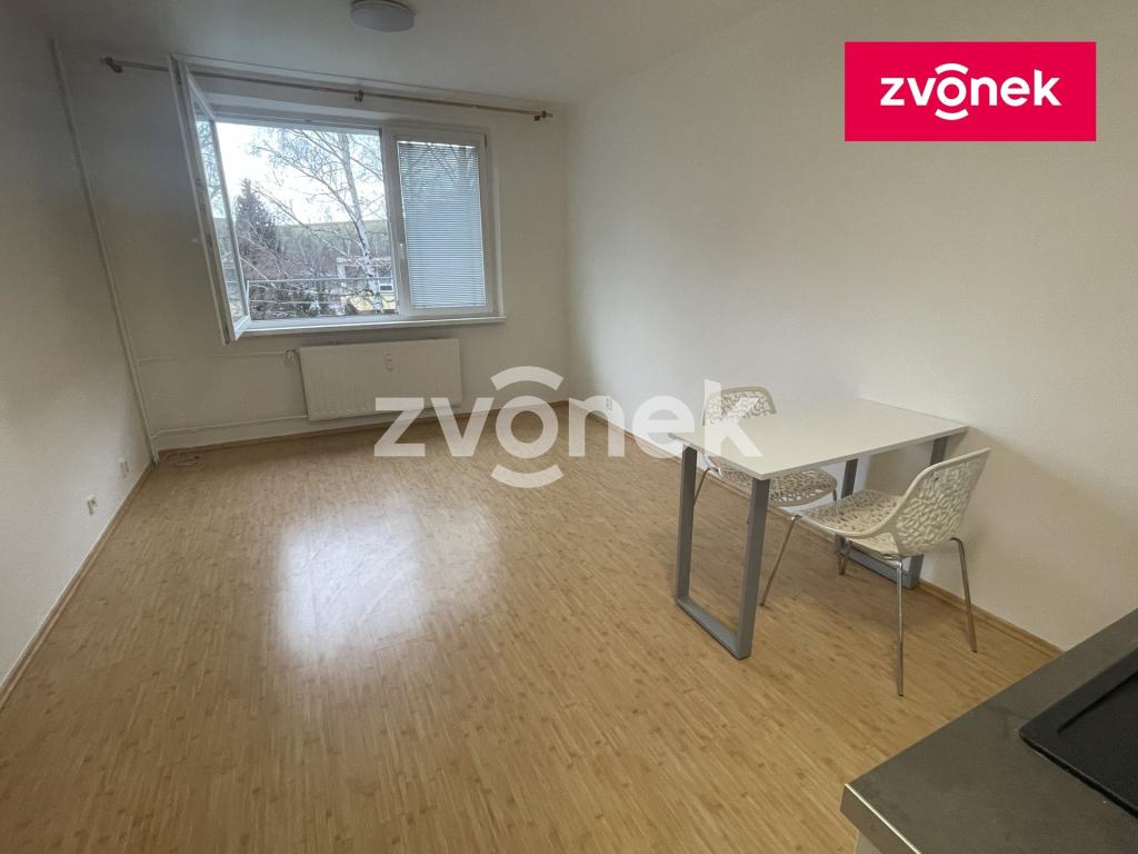 Pronájem bytu 1+kk 28 m2