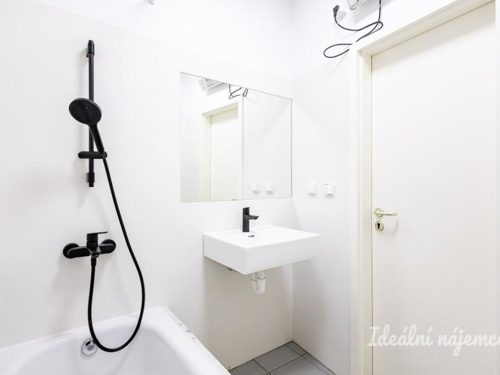 Pronájem bytu 2+kk 58 m2