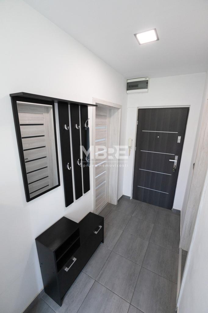 Pronájem bytu 1+1 54 m2
