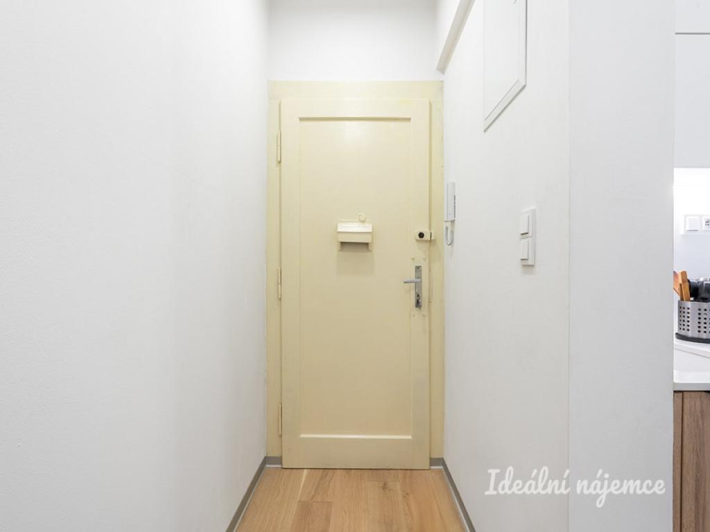 Pronájem bytu 2+kk 42 m2