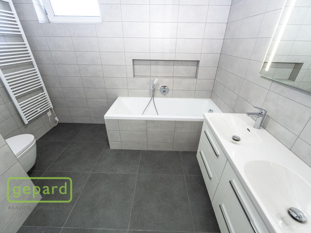 Prodej bytu 6 a více 159 m2