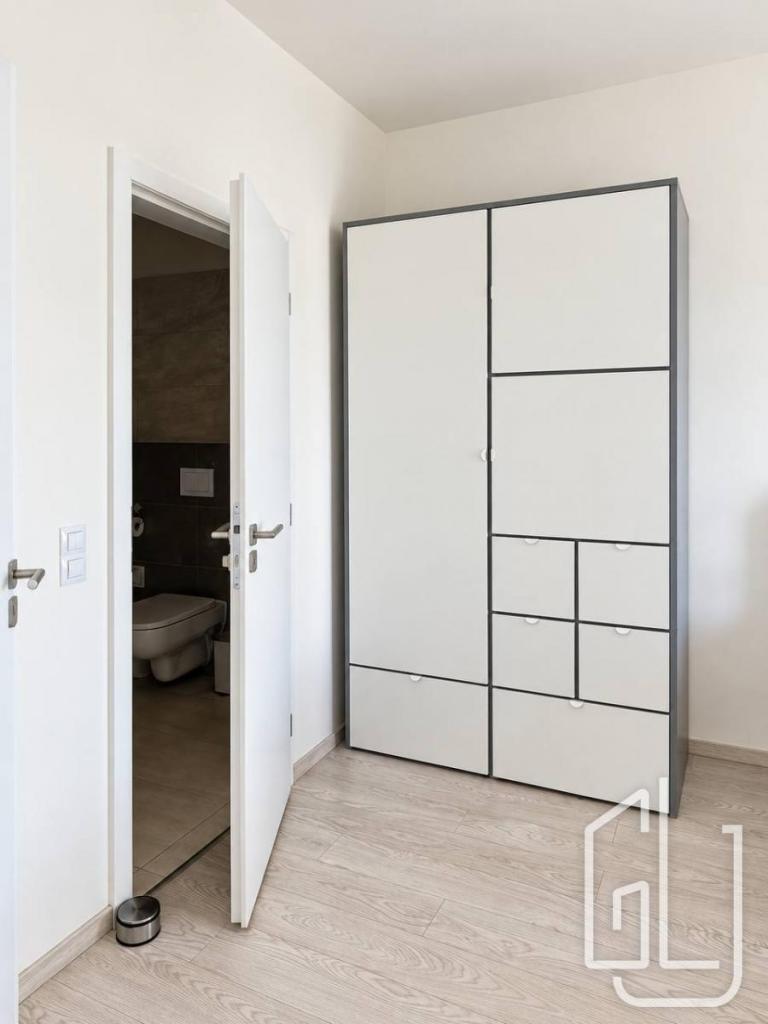 Pronájem bytu 2+kk 59 m2, Praha – náhled fotky 7