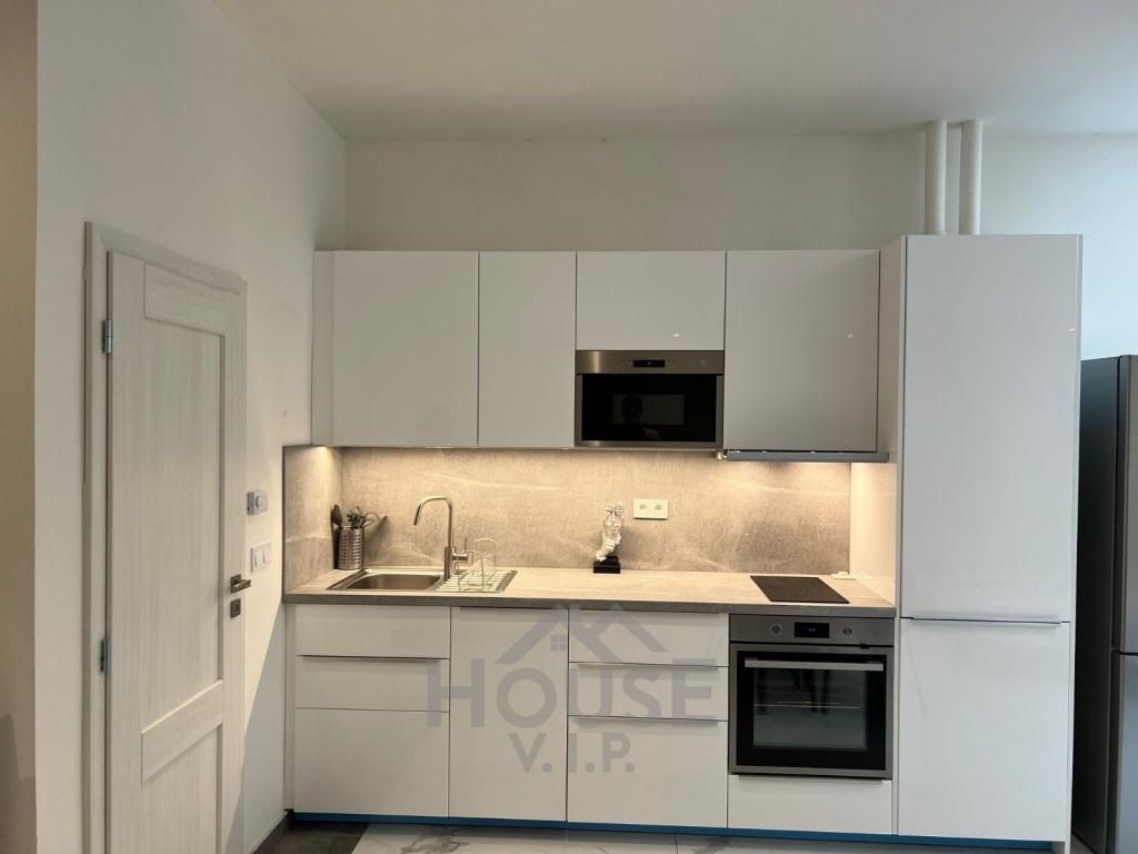 Prodej bytu 1+kk 45 m2, Praha – náhled fotky 11