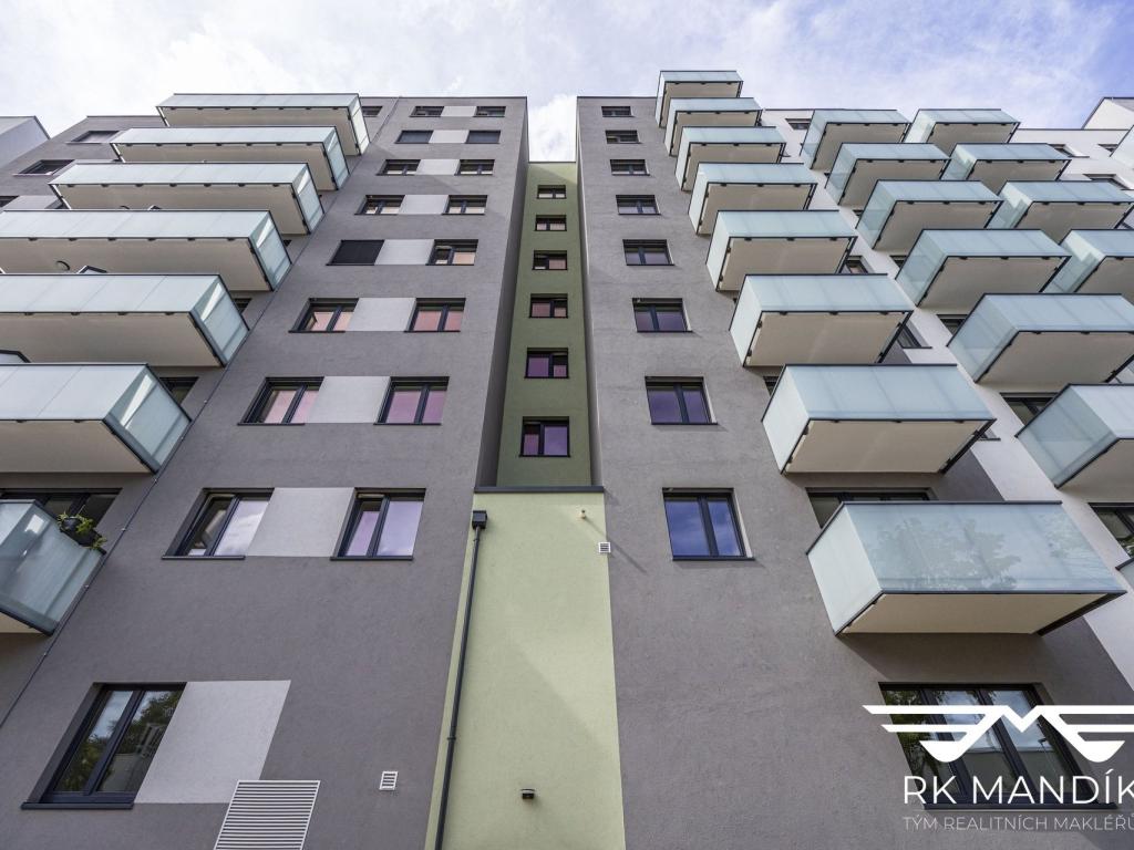 Pronájem bytu 2+kk 45 m2, Praha – náhled fotky 25