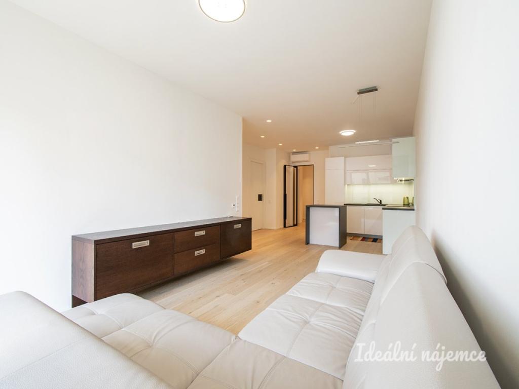 Pronájem bytu 2+kk 70 m2