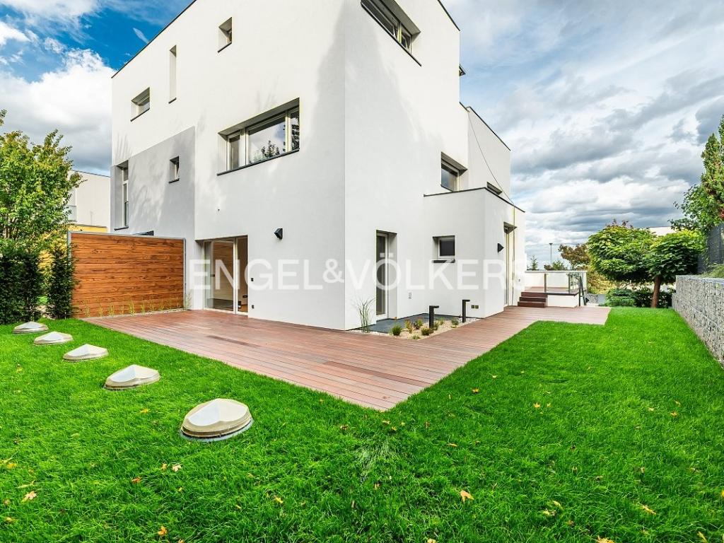 Pronájem domu 473 m2