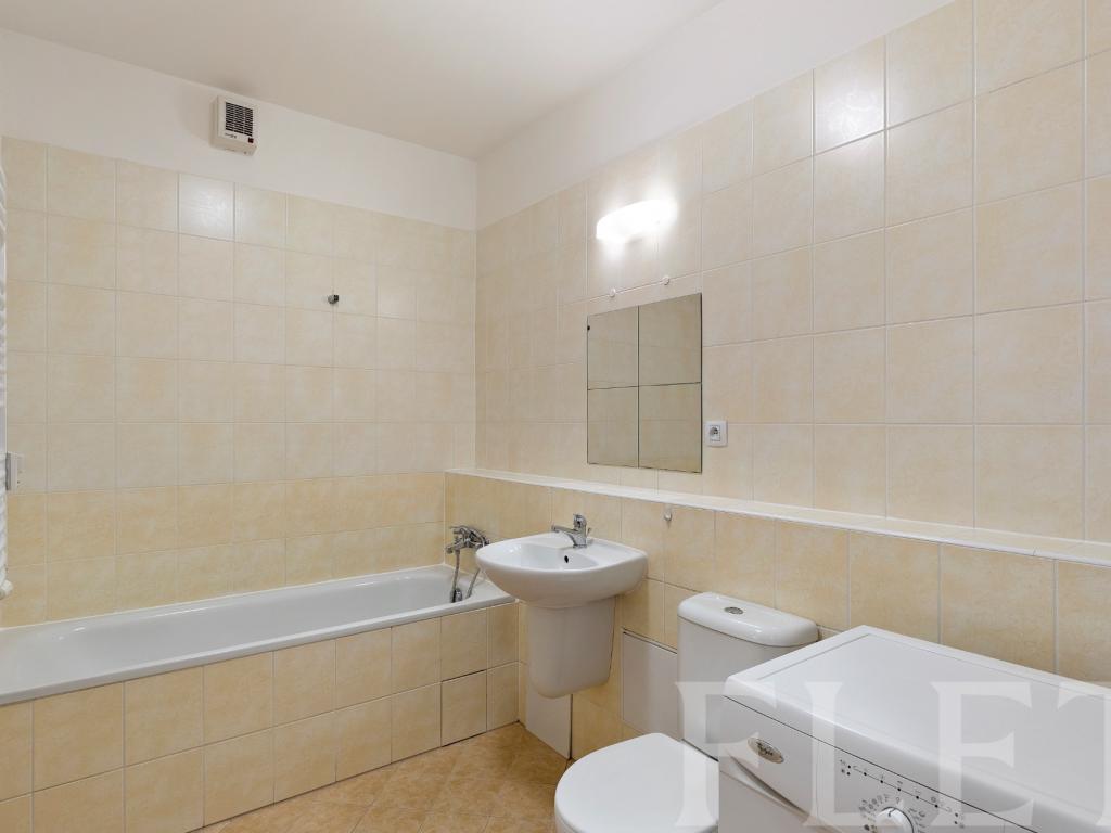 Pronájem bytu 2+kk 48 m2, Praha – náhled fotky 11