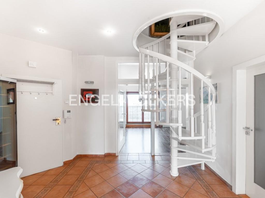 Pronájem bytu 4+kk 150 m2, Praha – náhled fotky 7