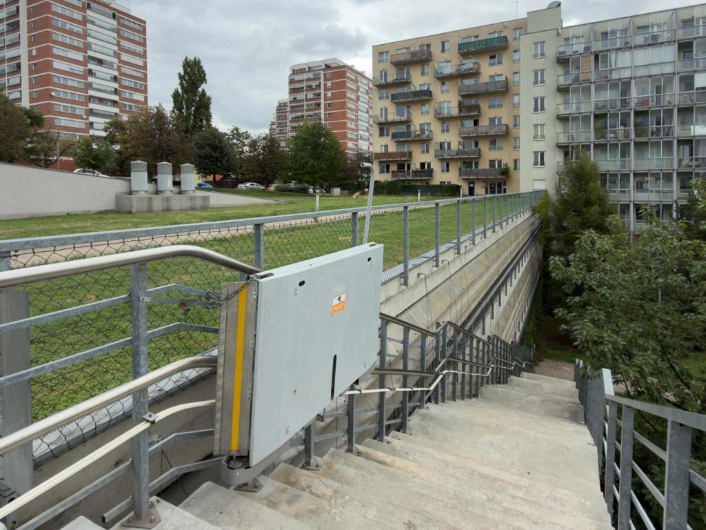Prodej bytu 2+kk 49 m2, Praha – náhled fotky 31