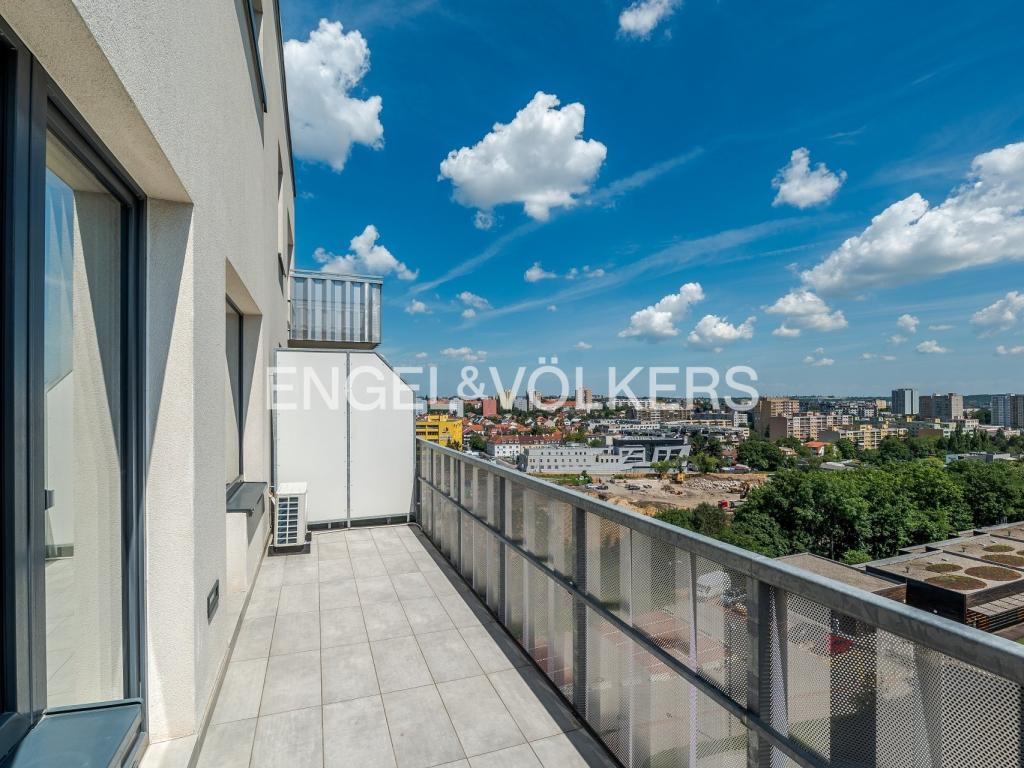 Pronájem bytu 2+kk 60 m2