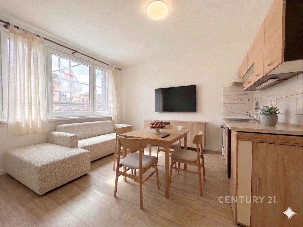 Pronájem bytu 2+kk 37 m2