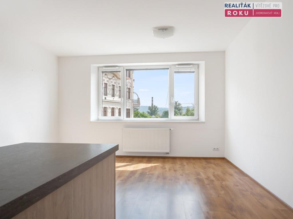 Pronájem bytu 1+kk 32 m2