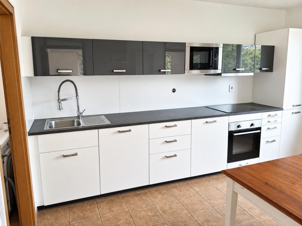 Pronájem bytu 4+1 155 m2, Praha – náhled fotky 9