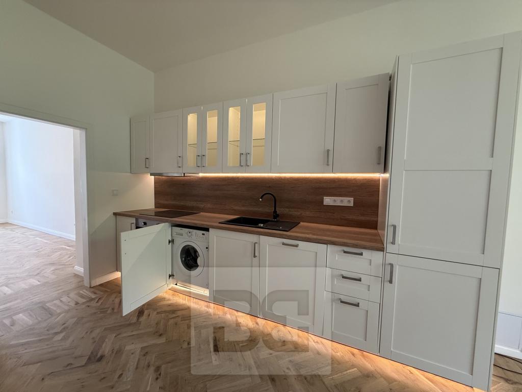 Pronájem bytu 1+1 44 m2