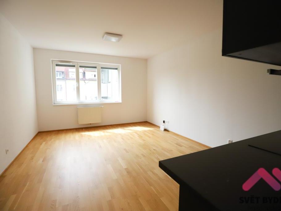 Pronájem bytu 1+kk 40 m2