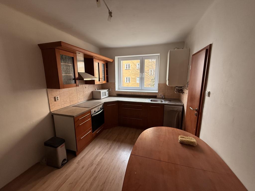 Pronájem 2+1, Olomouc - Zeyerova, 14000 Kč, 60 m2