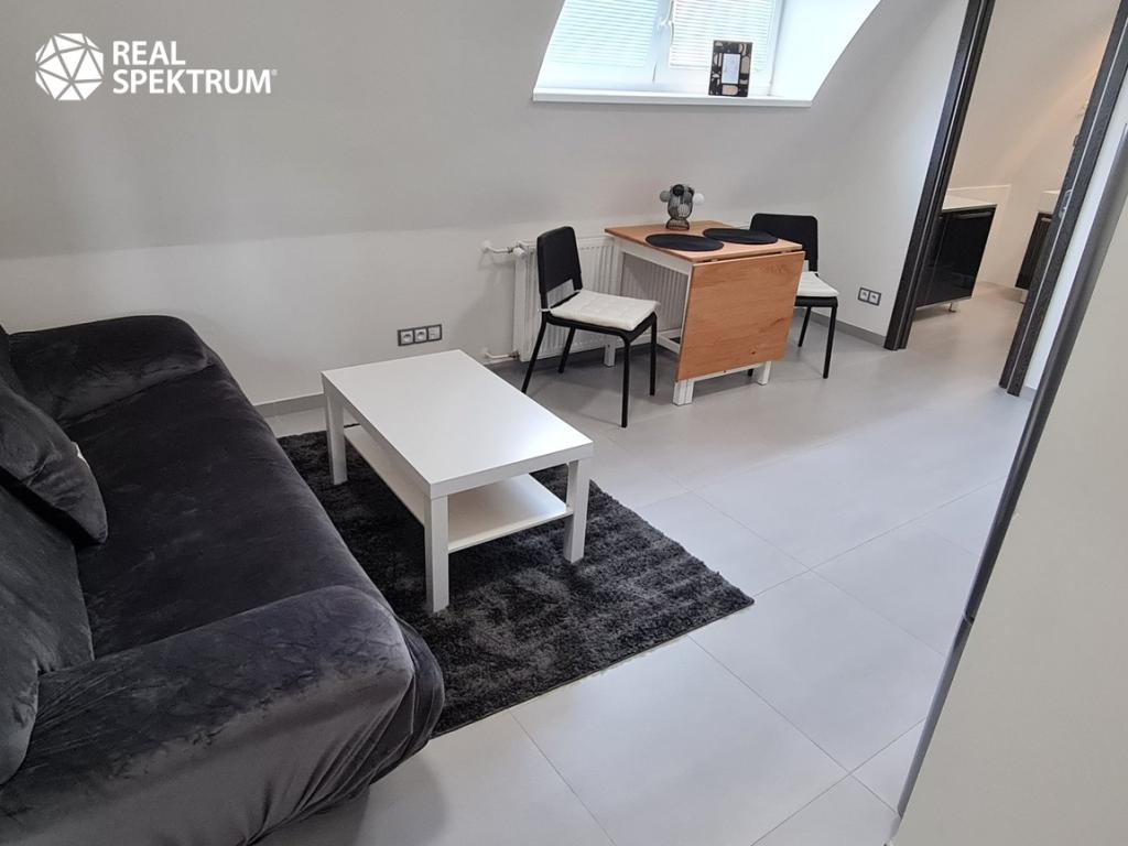 Pronájem bytu 2+kk 36 m2