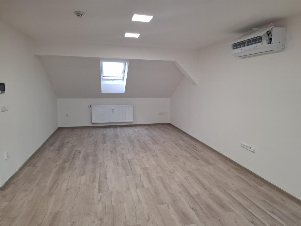 Pronájem bytu 2+kk 50 m2