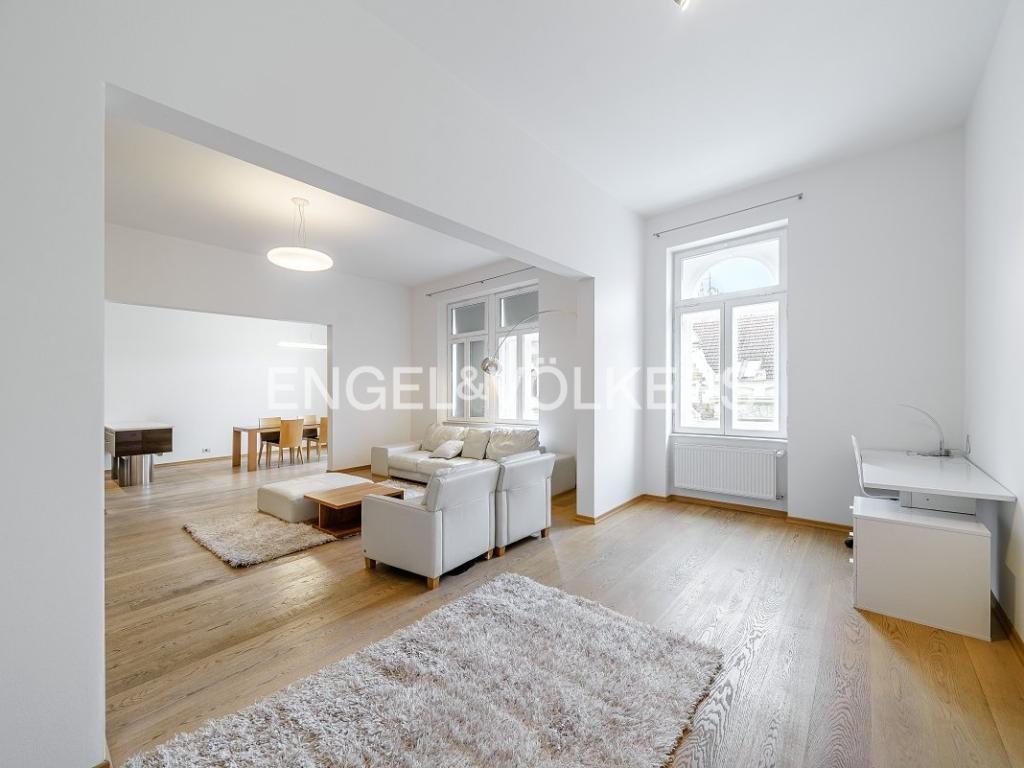 Pronájem bytu 2+kk 128 m2