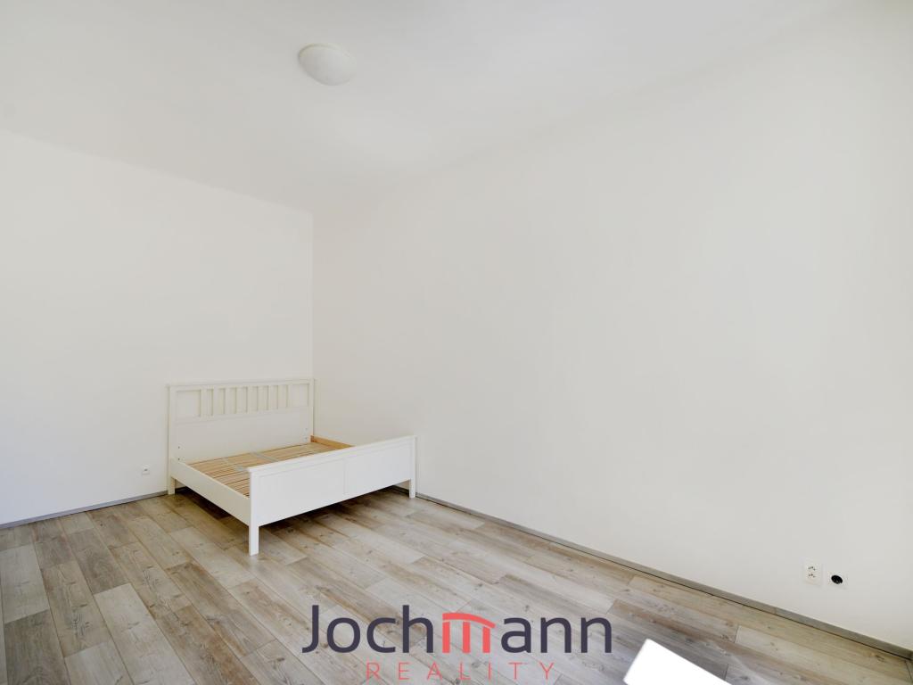 Pronájem bytu 1+kk 32 m2