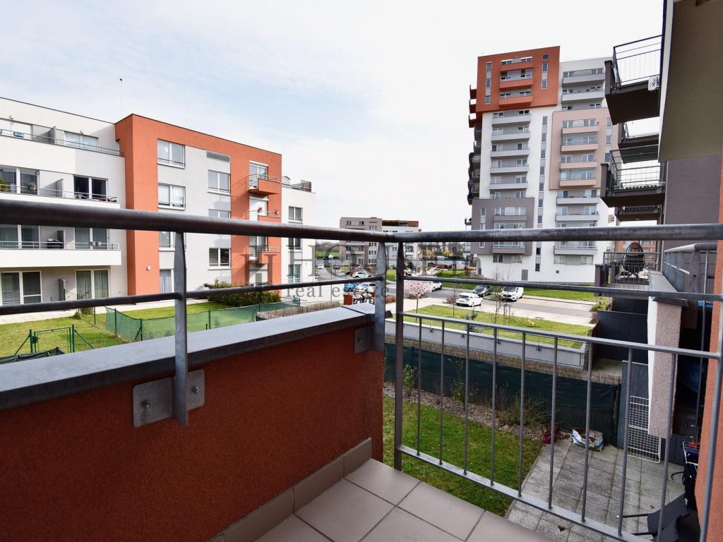 Pronájem bytu 1+kk 33 m2