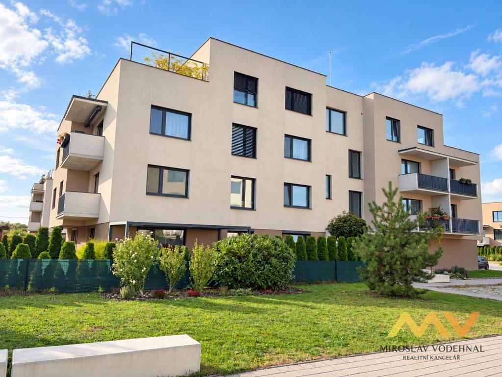 Pronájem bytu 1+kk 32 m2, Hradec Králové – náhled fotky 24