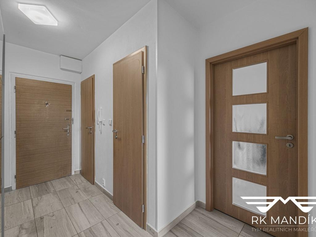 Prodej bytu 2+kk 44 m2, Praha – náhled fotky 16