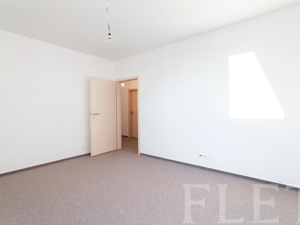 Prodej domu 96 m2, Zlonín – náhled fotky 16