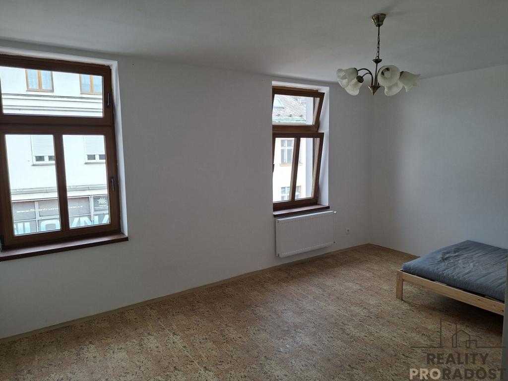 Pronájem bytu 2+1 77 m2, Kladno – náhled fotky 3