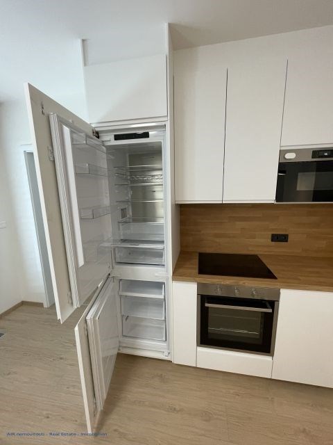 Pronájem bytu 3+kk 110 m2