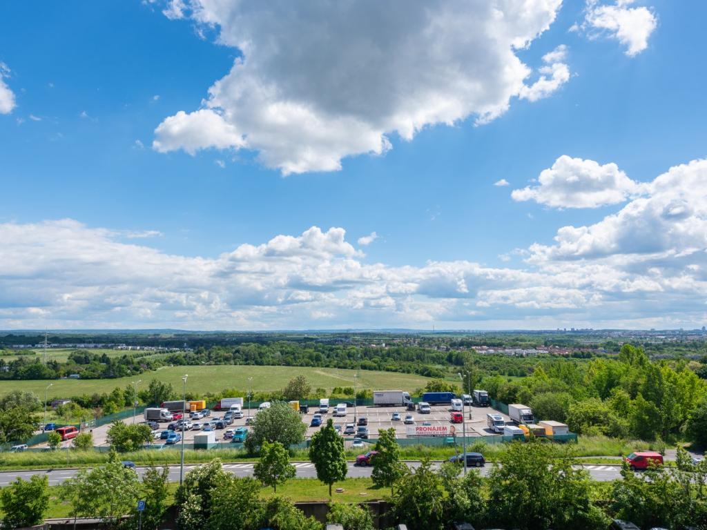 Prodej bytu 4+1 99 m² – pohled 6