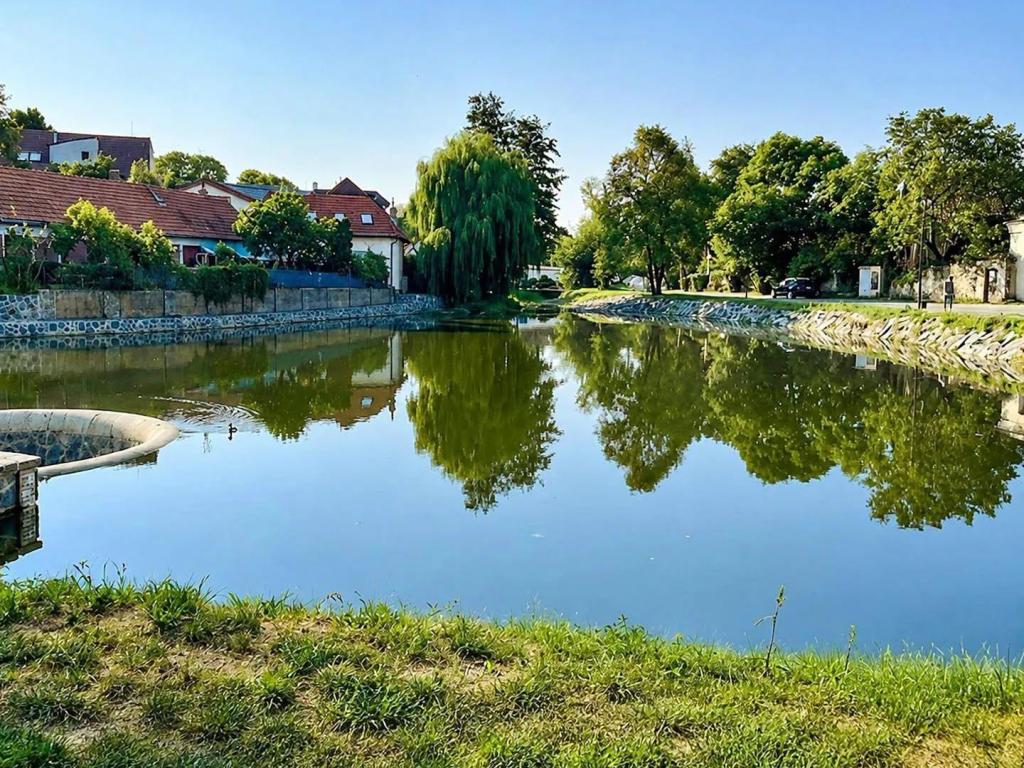 Pronájem bytu 3+kk 93 m2