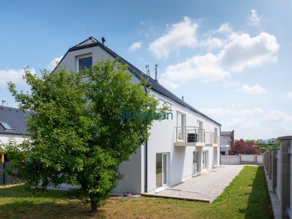 Pronájem bytu 1+kk 25 m2