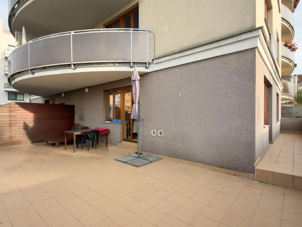 Pronájem bytu 2+kk 61 m2, Praha – náhled fotky 4