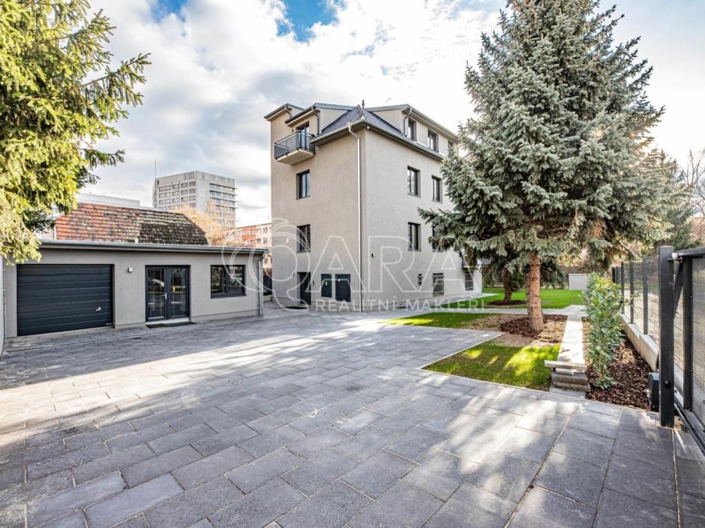 Pronájem bytu 4+kk 79 m2