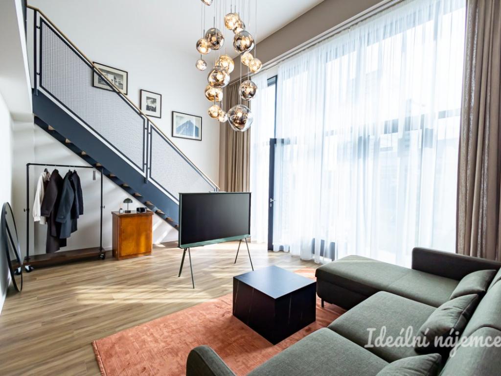 Pronájem bytu 1+kk 43 m2