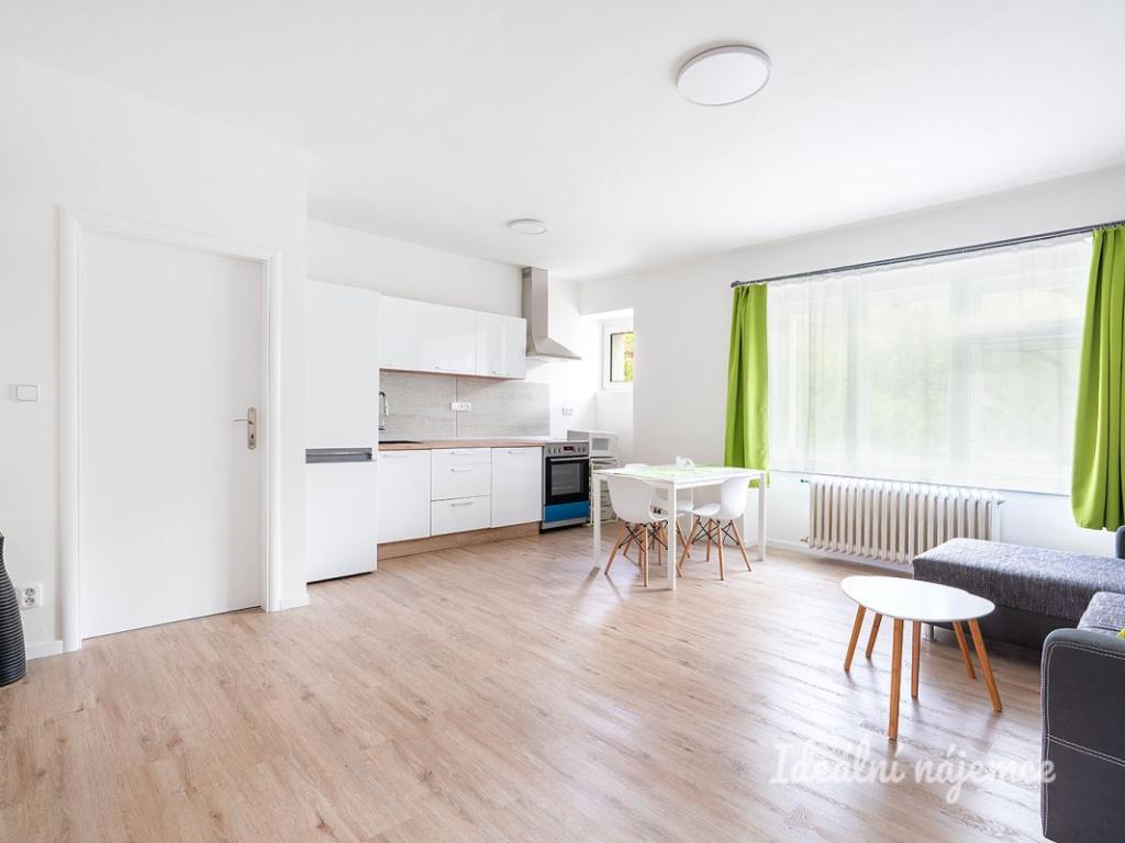 Pronájem bytu 3+kk 67 m2