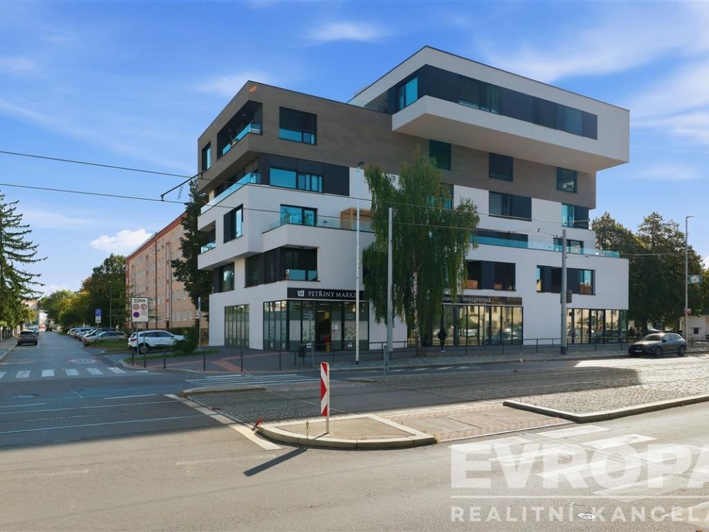 Pronájem bytu 2+kk 88 m2, Praha – náhled fotky 12