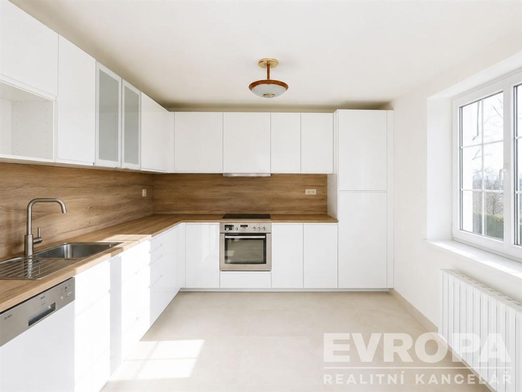 Pronájem domu 350 m2