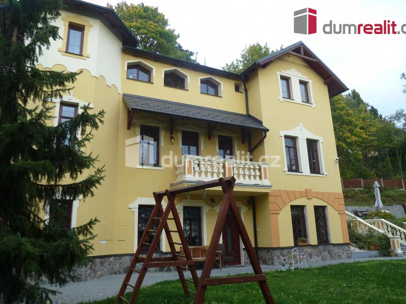 Prodej domu 734 m2