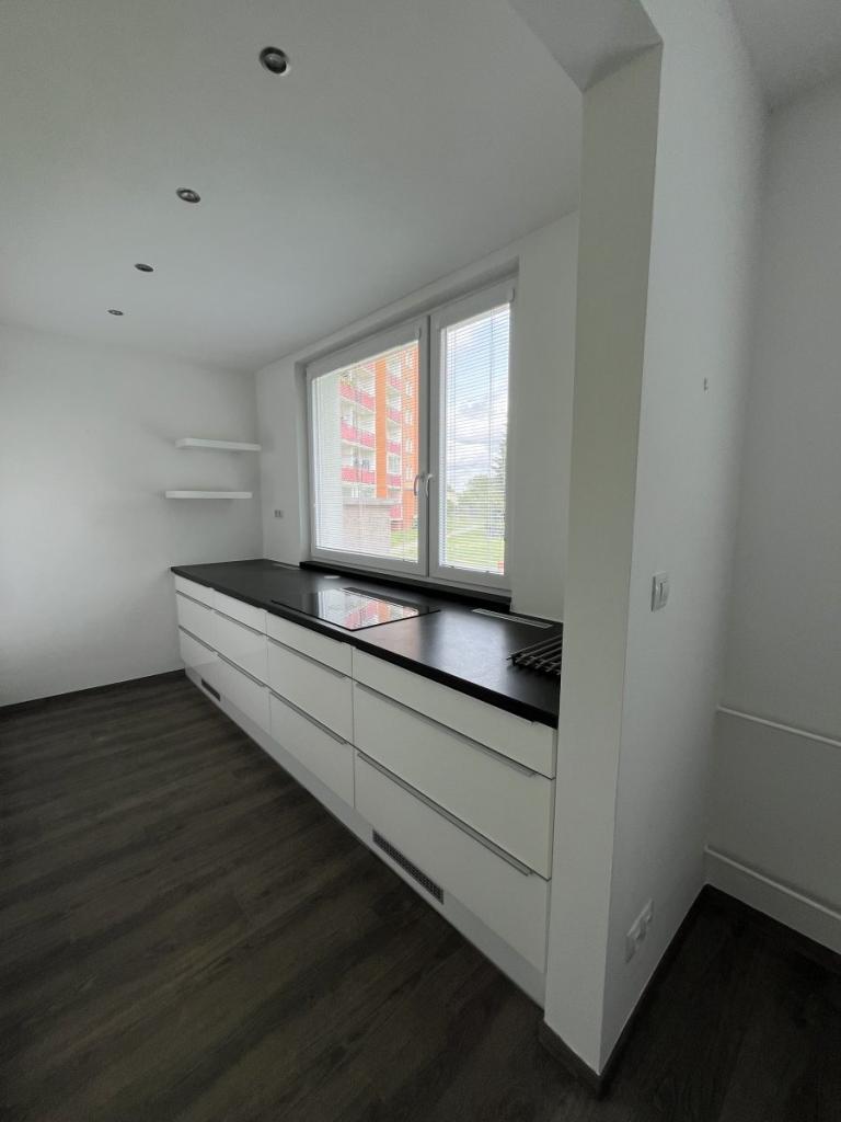 Pronájem bytu 4+kk 84 m2