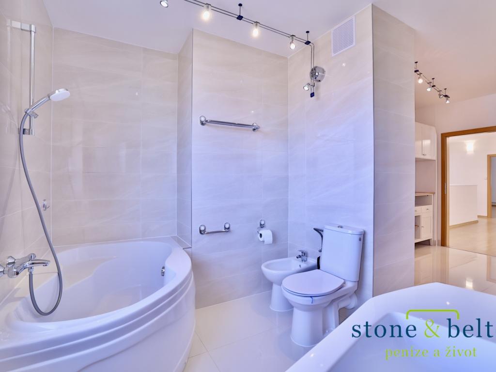 Pronájem bytu 5+kk 147 m2, Praha – náhled fotky 11