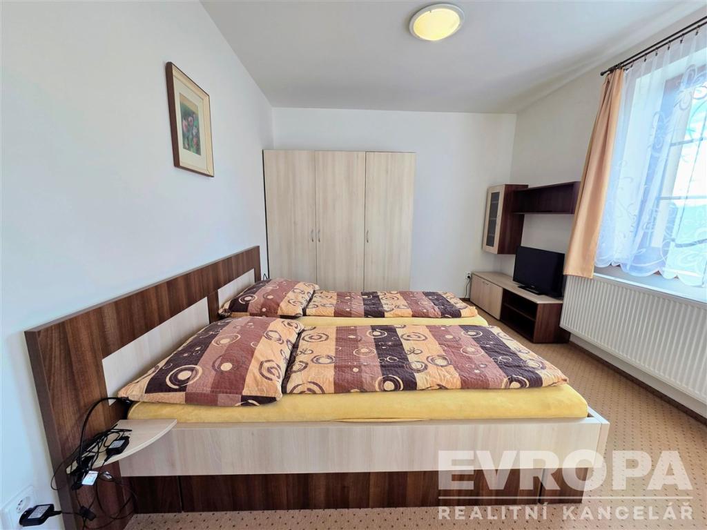 Pronájem bytu 1+kk 32 m2