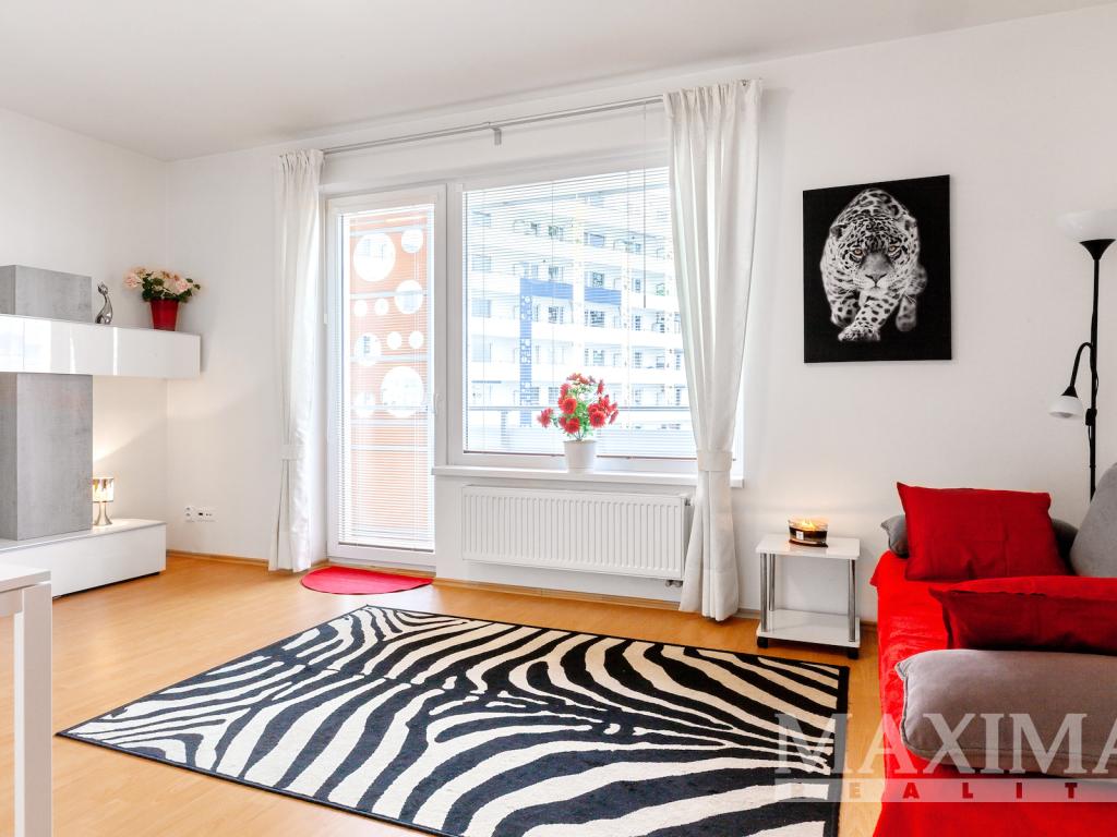 Pronájem bytu 1+kk 34 m2