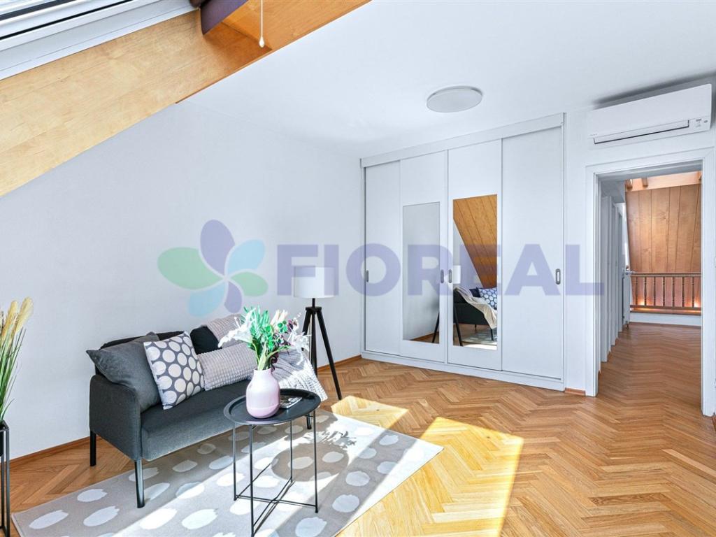 Pronájem bytu 5+1 230 m2, Praha – náhled fotky 26